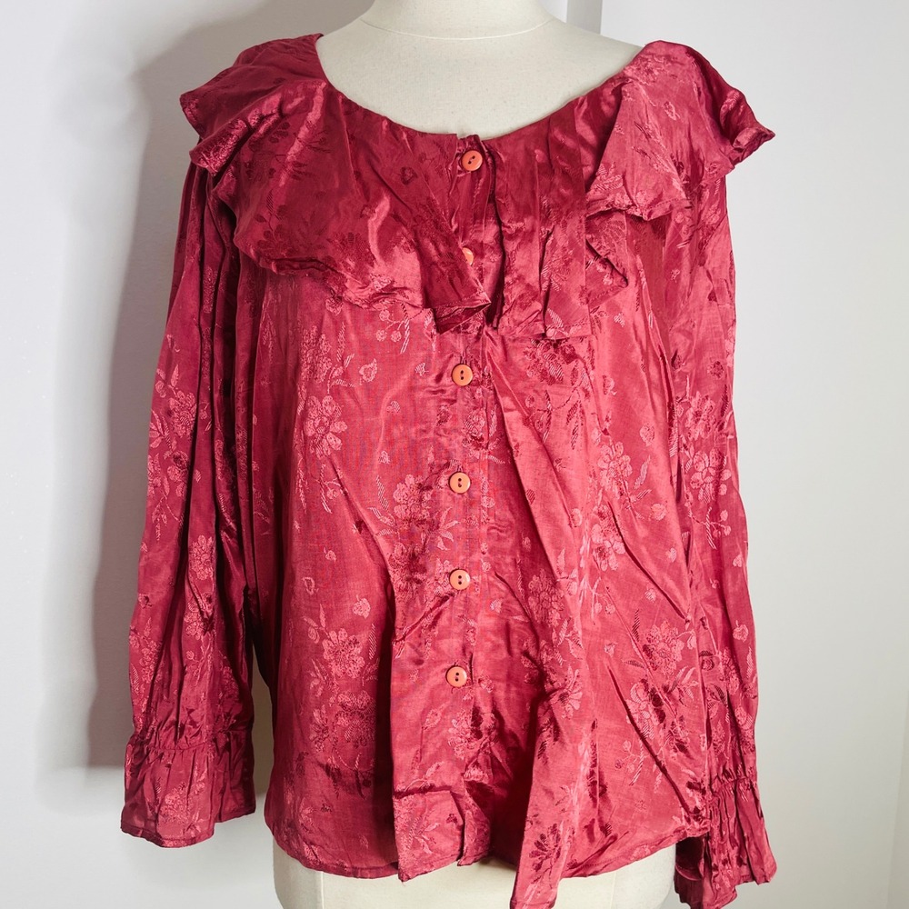 Vintage At Last Studio Red Floral Jacquard Ruffle Collar Blouse Medium